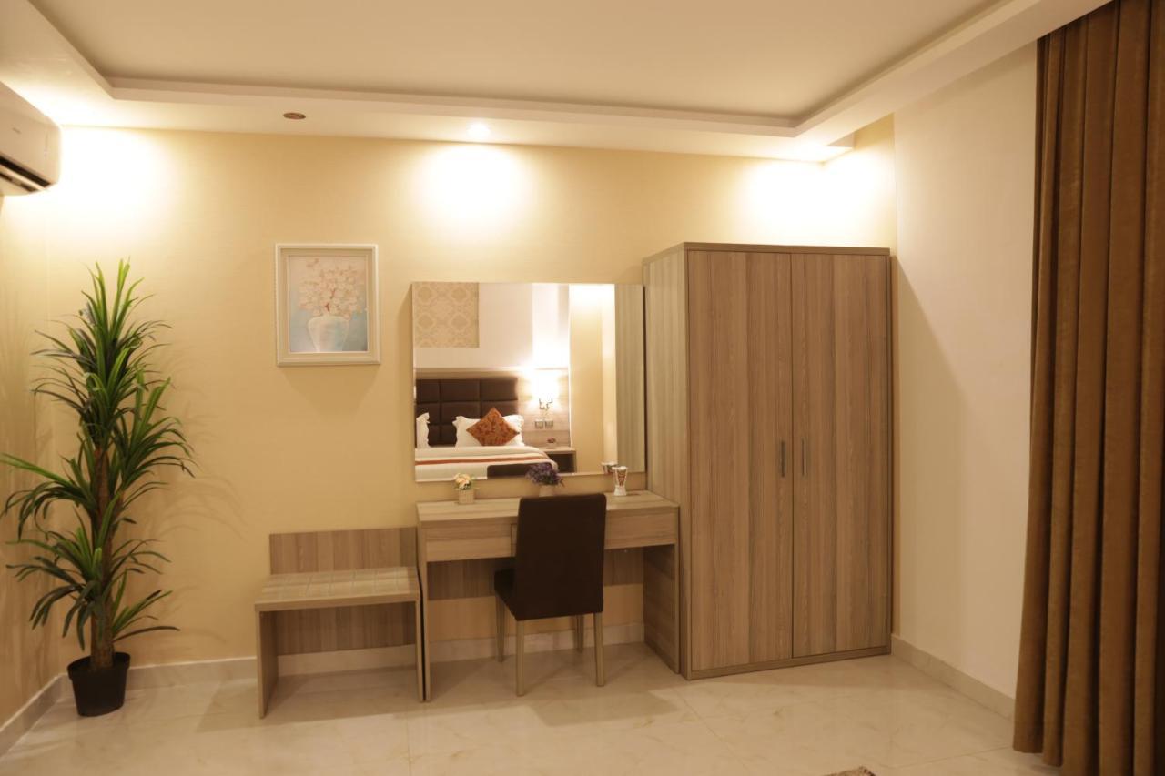 Hikayet Abeer Hotel Apartment Jeddah Bagian luar foto