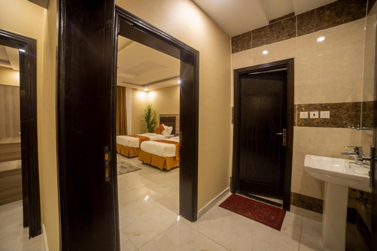 Hikayet Abeer Hotel Apartment Jeddah Bagian luar foto